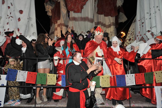 Ingrandisci la foto